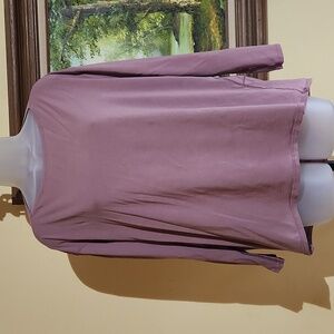 Lululemon long sleeve top m17